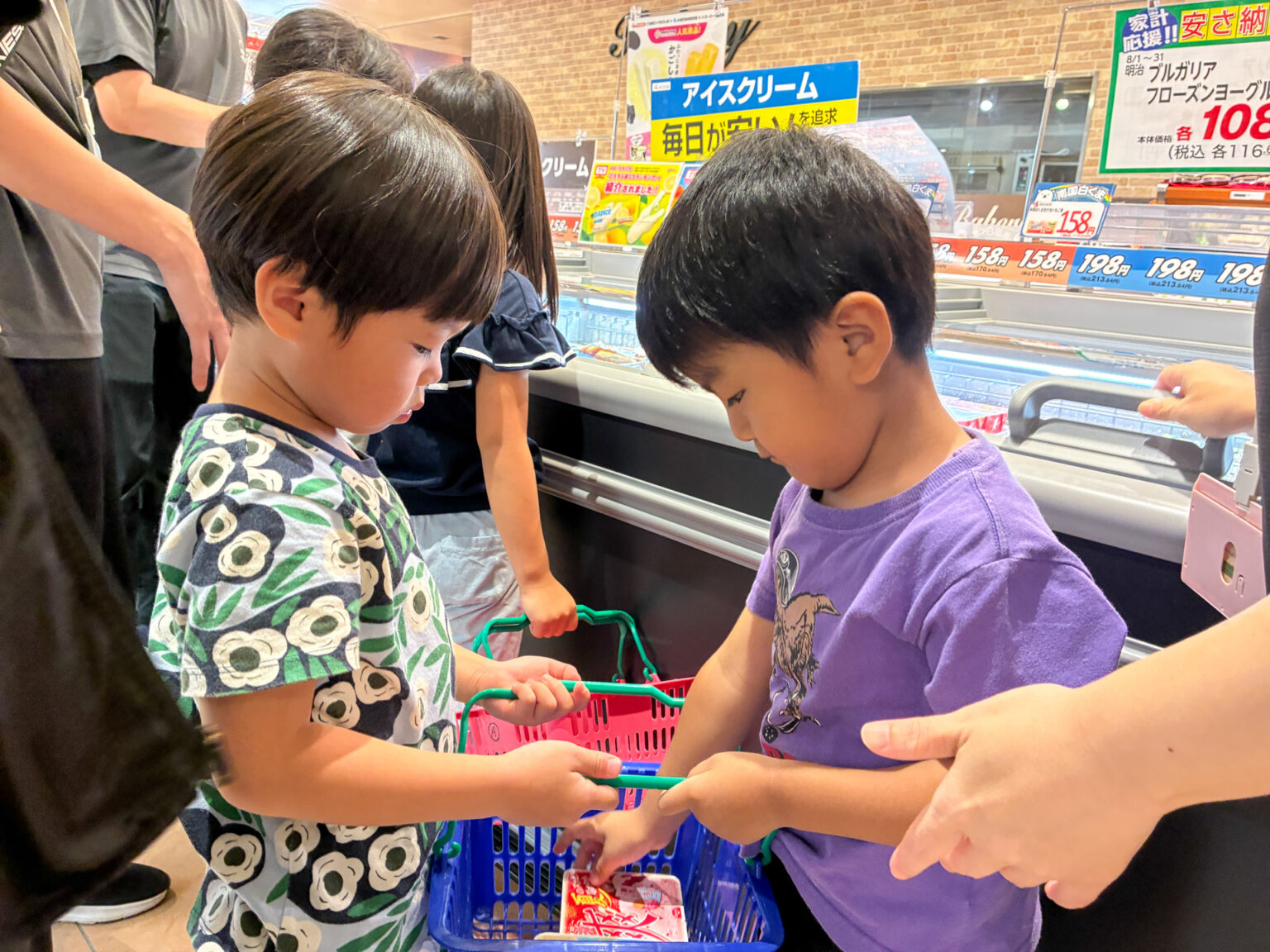 買い物・おやつの様子 ⑤