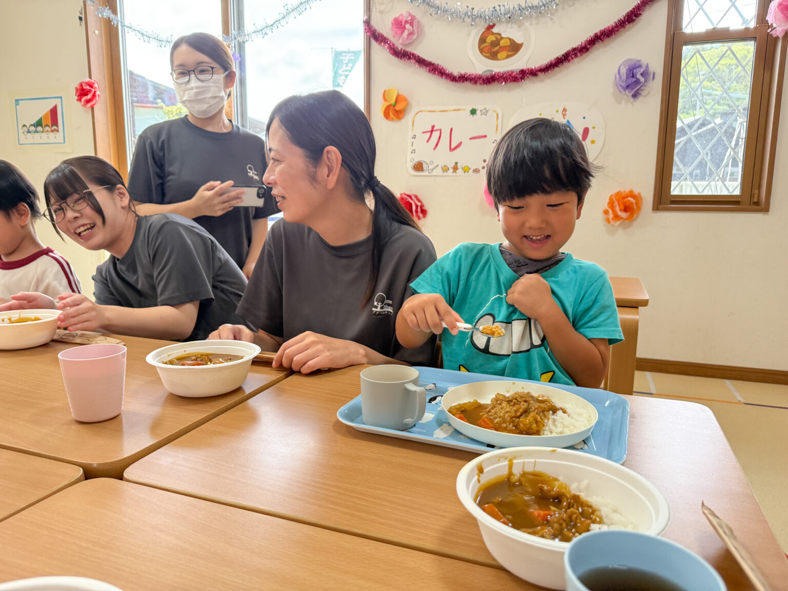 カレー作り・カレーパーティーの様子 ⑥