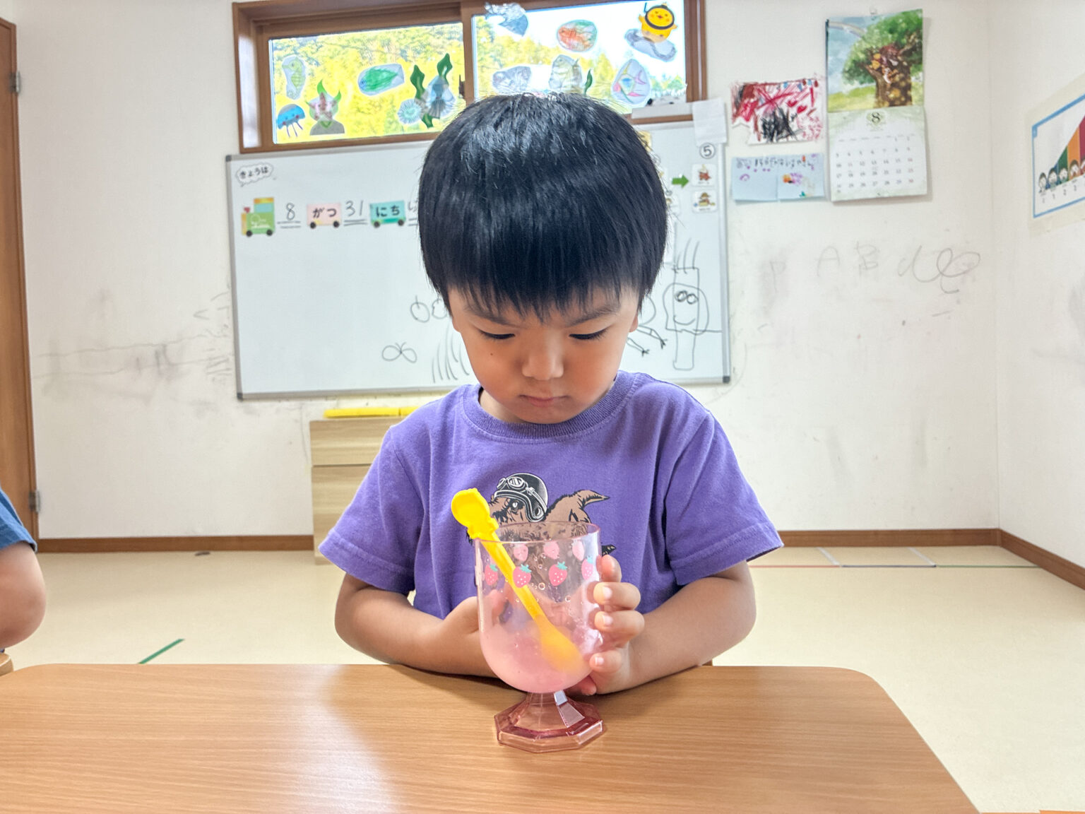 シール遊び・かき氷の様子 ⑩