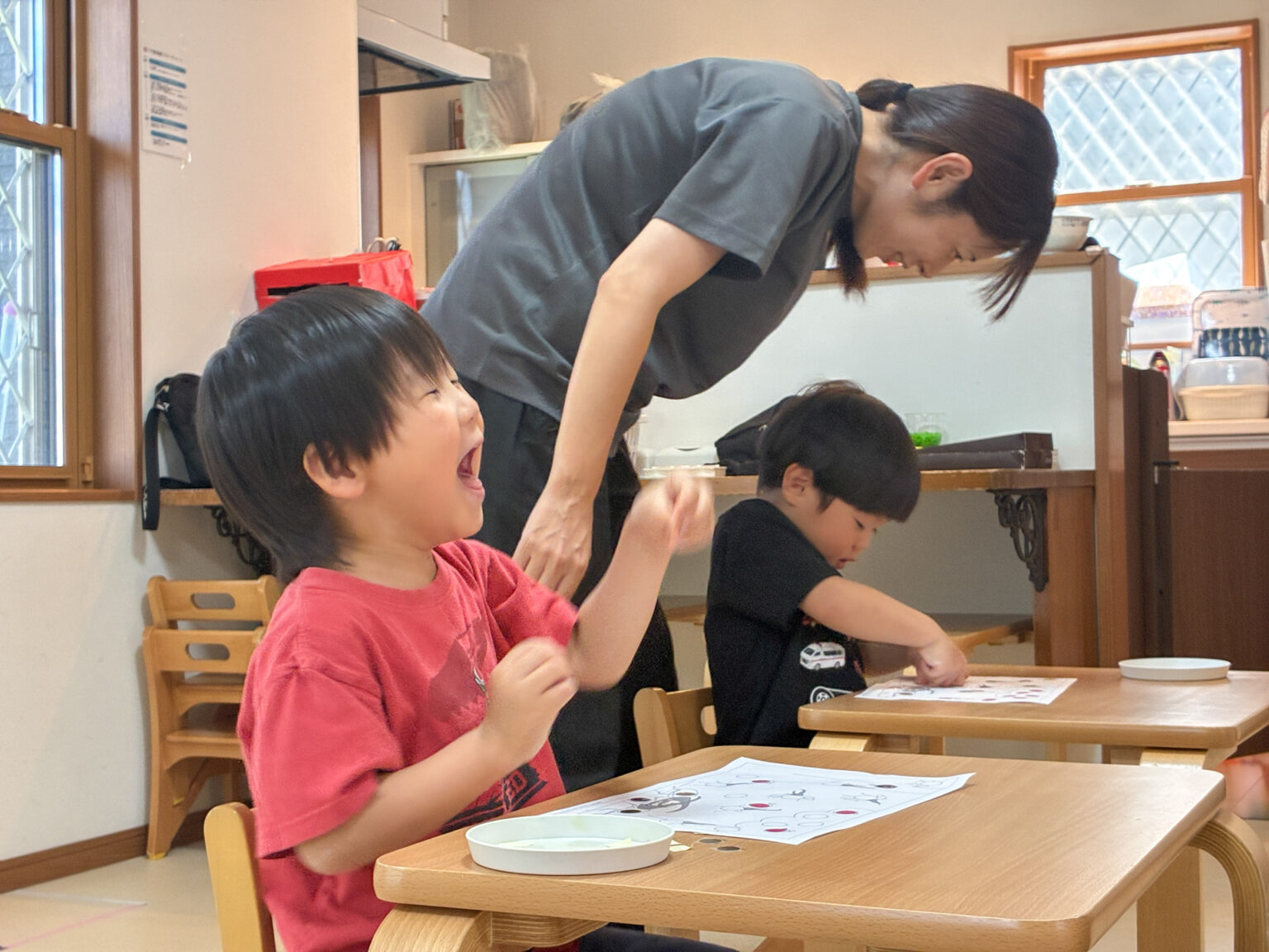 シール遊び・かき氷の様子 ⑪