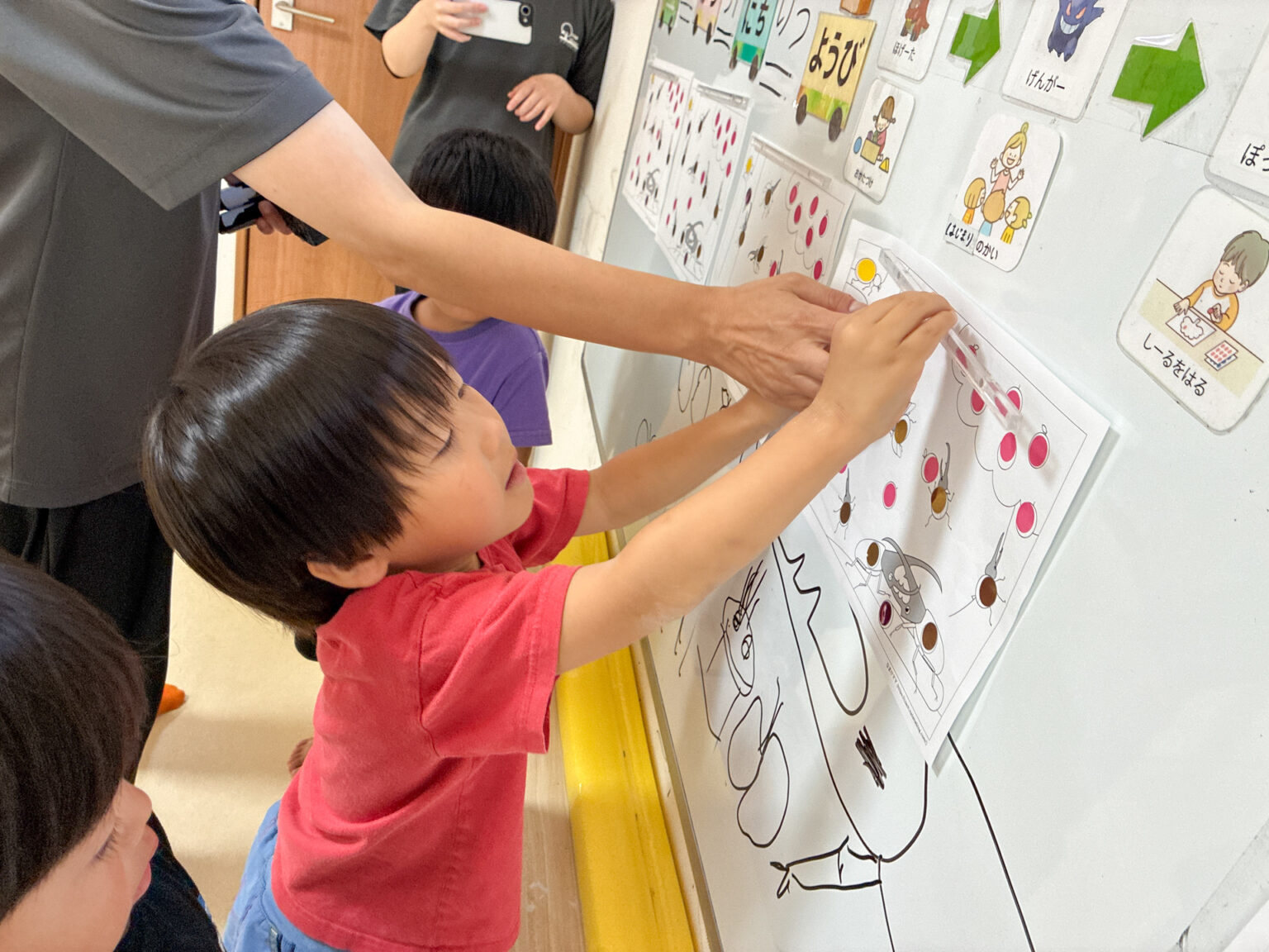 シール遊び・かき氷の様子 ⑫