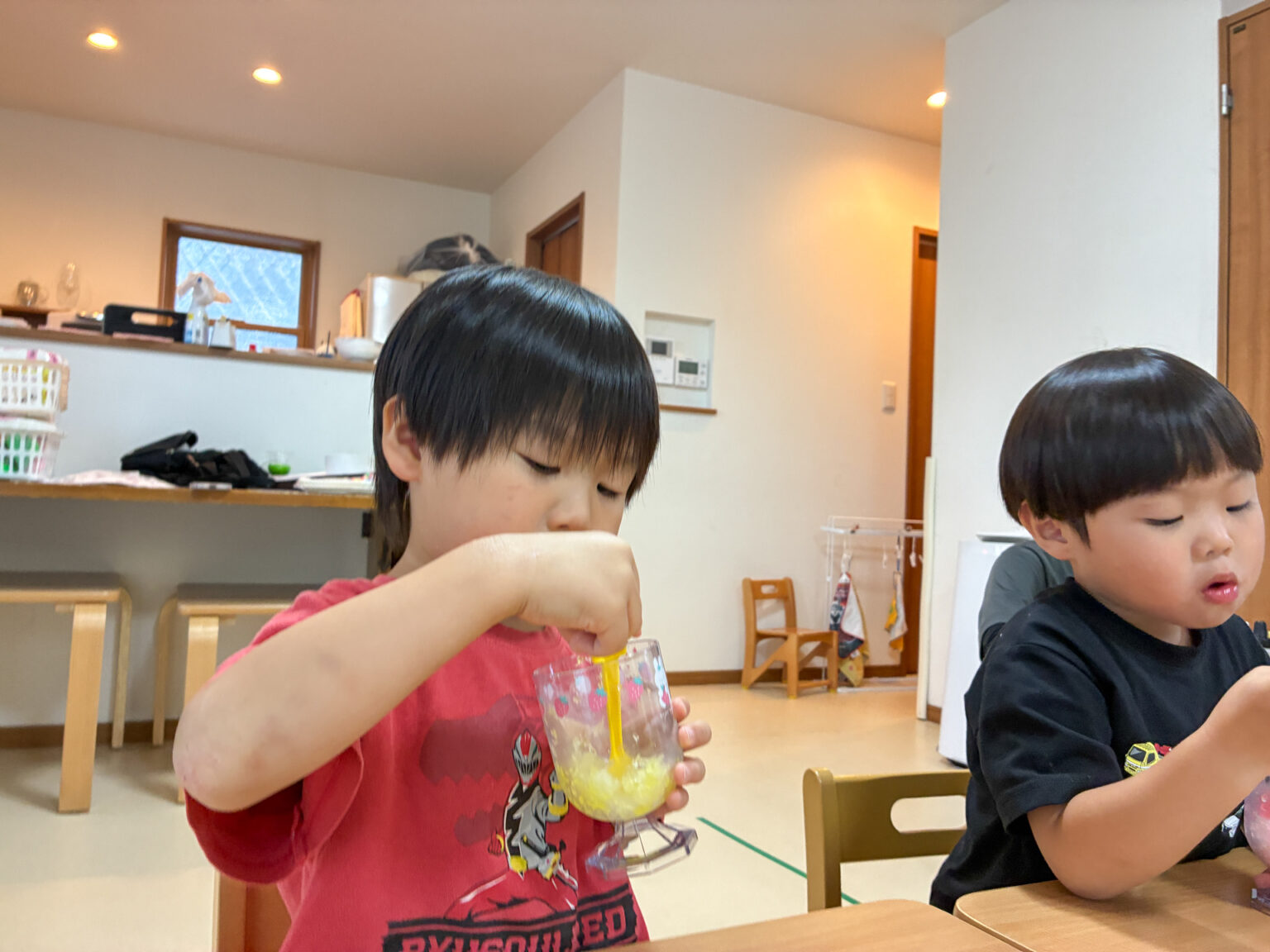 シール遊び・かき氷の様子 ⑬