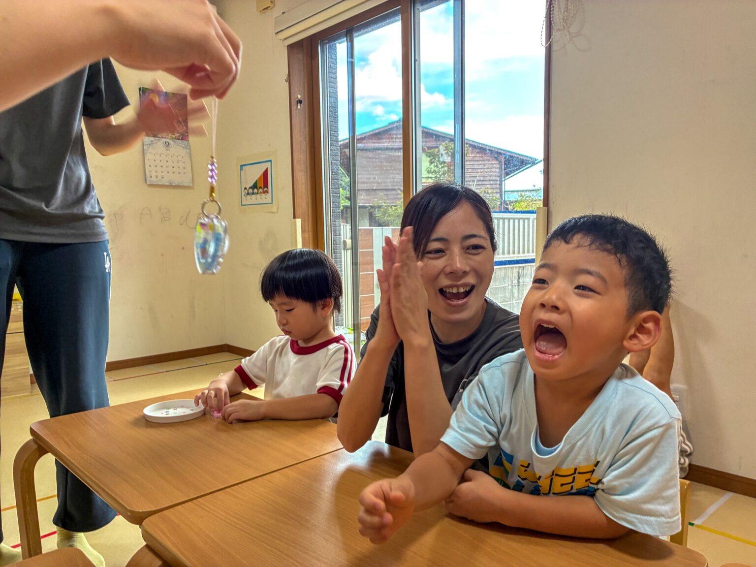 敬老の日のプレゼント作りの様子 ⑮